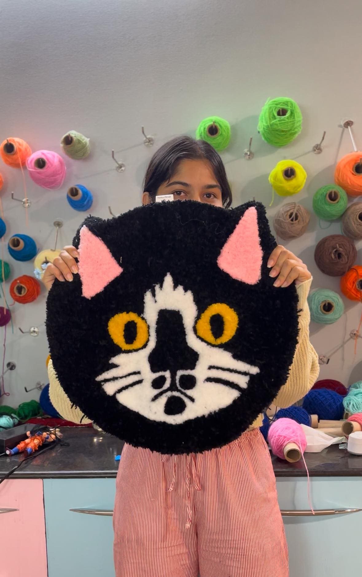 Custom Cat Face Rug – Handmade Tufted Pet Portrait Carpet